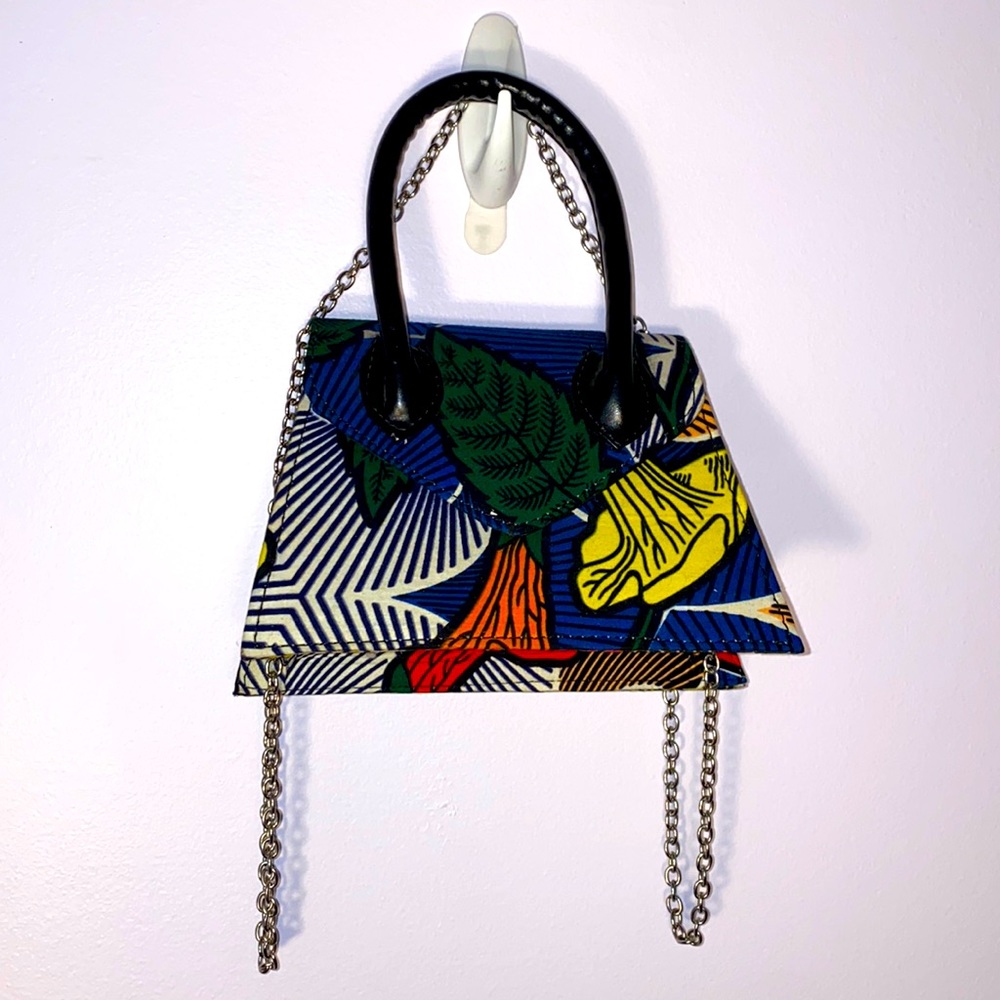 Brand new hand crafted purse from Africa 🥵
